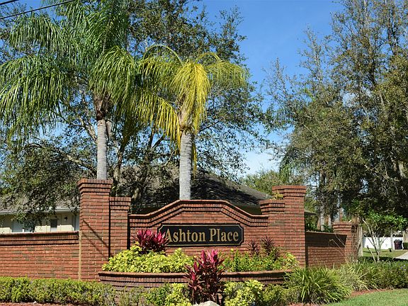 4th image of 1809 Ashton Dr E