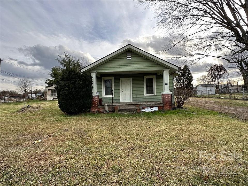 200 W King St, East Flat Rock, NC 28726 Zillow