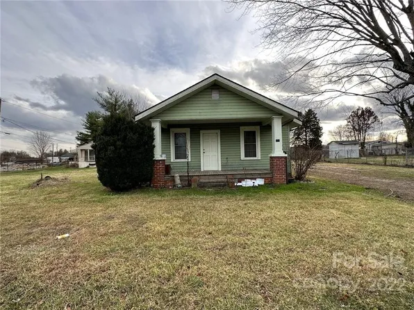 200 W King St, East Flat Rock, NC 28726