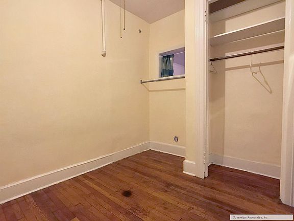 5th image of 527 W 113th St APT 1R
