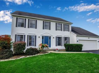 9297 Via Cimato Dr, Clarence Center, NY 14032