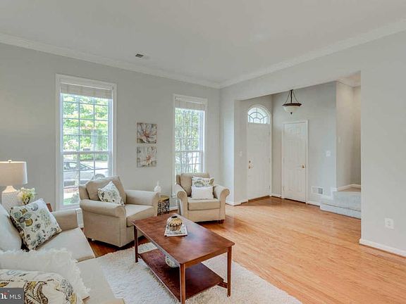 4th image of 685 Belmont Bay Dr