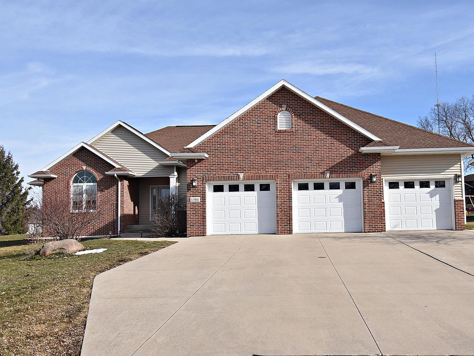 1st image of 1304 Quill Ct NE