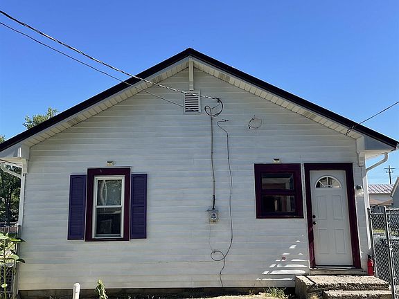 2nd image of 620 E Franklin St