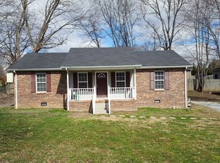 456 Kalua Rd, Wailuku, HI 96793