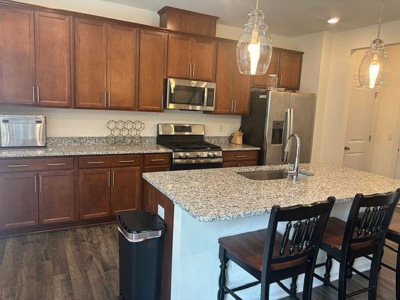 3rd image of 406 Auburndale Ct