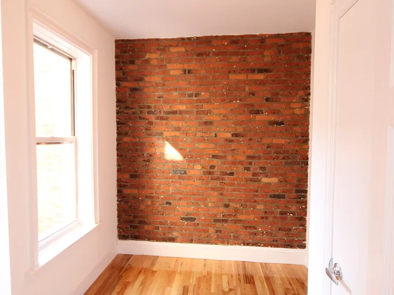200 Waverly Pl #20 — Photo 7