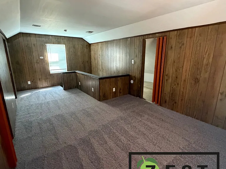 19171 Cliff St — Photo 11