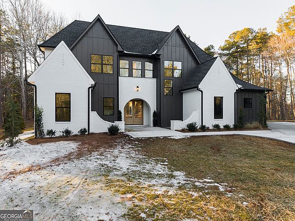 3rd image of 7160 Shady Grove Rd