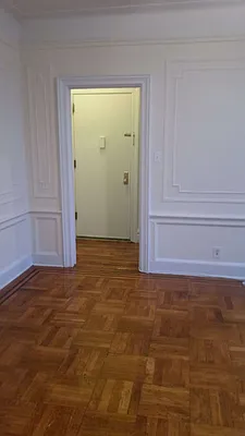 Rented by Max & Associates Realty Corp | media 24