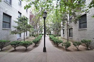 Rented by Silverstein Collection LLC 