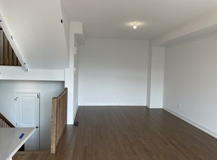 864 Anciano Cres, Ottawa, ON K2S2R8