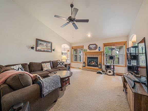 4th image of 2361 Indy Ct