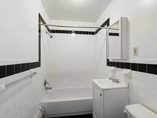 Rented by REAL New York | media 29