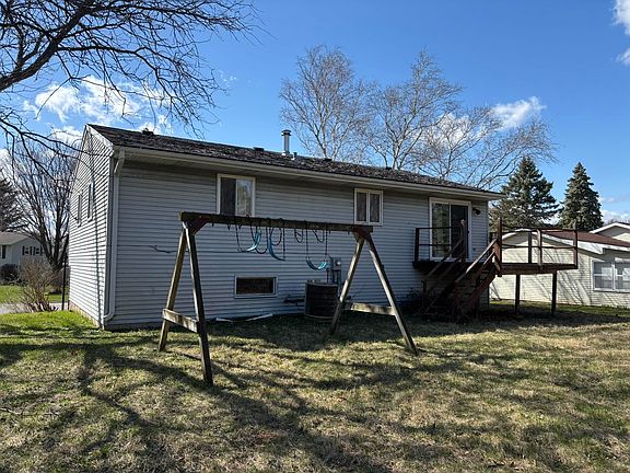 4th image of 5705 Leanne Ln