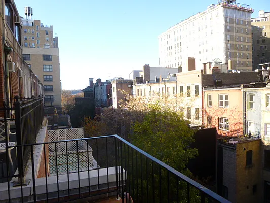 Rented by JK Dansar Corp | media 27