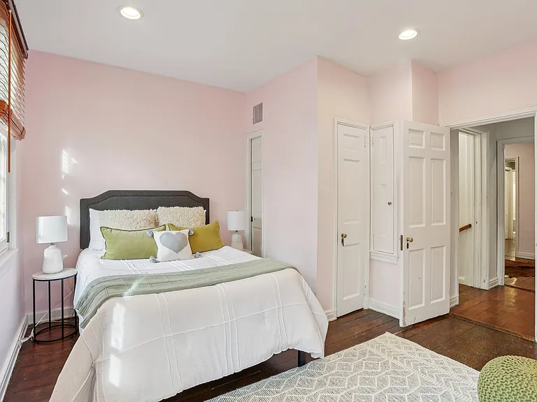 323 S Camac St — Photo 15