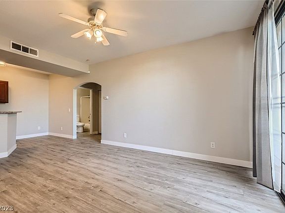 4th image of 5174 S Jones Blvd Unit 106