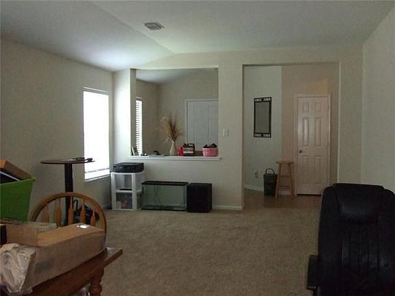 4th image of 19711 Hollington Dr