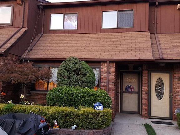 3rd image of 57 Stonegate Dr