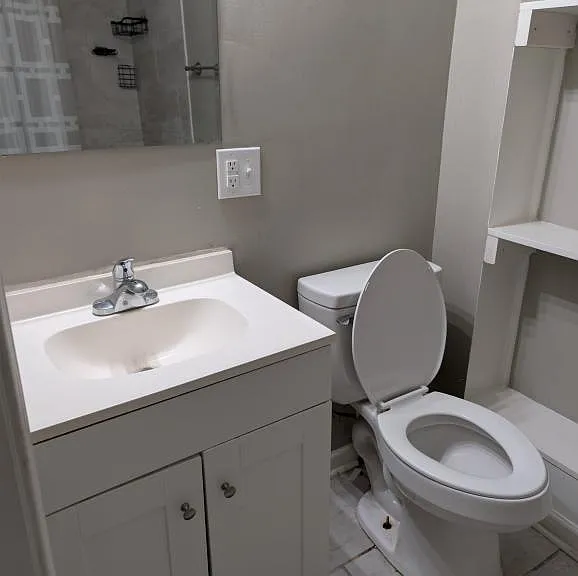 205 W Breckinridge St #1 — Photo 3