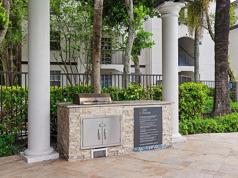 Bell Miramar Place — Photo 47