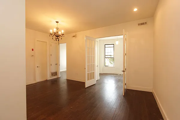 Rented by Nooklyn NYC LLC | media 45