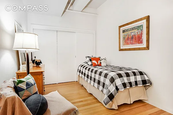 Sold by Compass | media 7