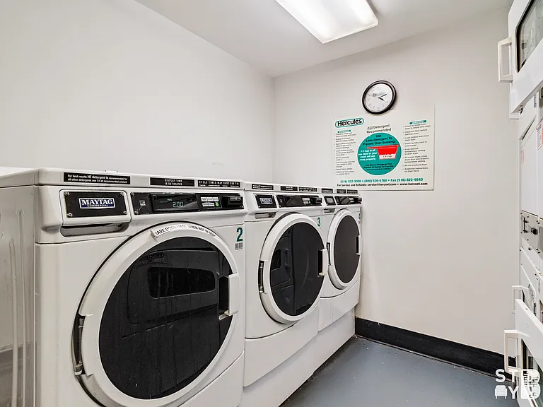 8 Clark St #4G — Photo 11