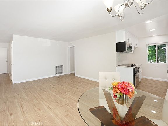 3rd image of 1405 E 1st St APT 10