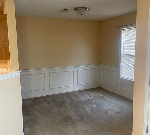 5th image of 2083 Manhattan Pkwy