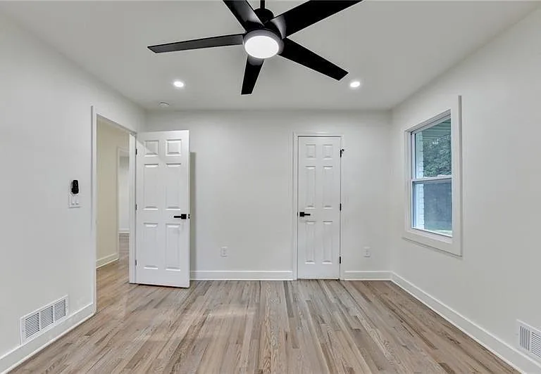 2181 Juanita St — Photo 14