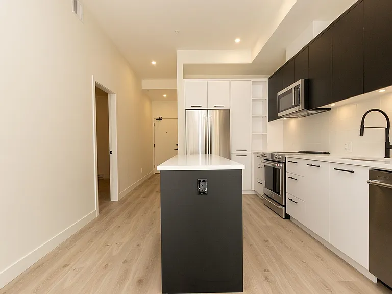 2635 King George Blvd #441 — Photo 5