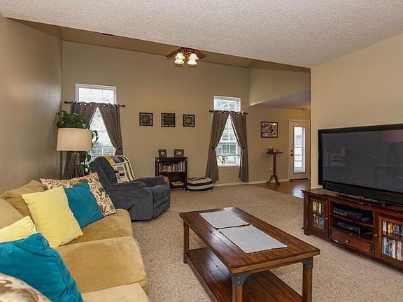 2nd image of 1711 Ashley Dr