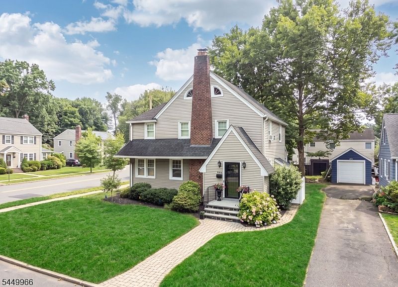 1st image of 644 Linwood Ave