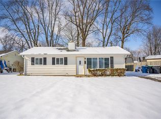60 Parkview Dr, New Whiteland, IN