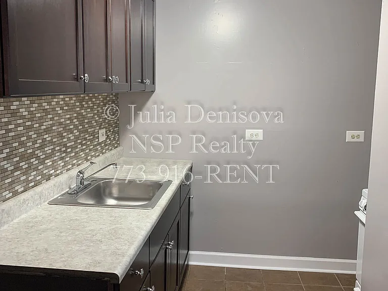 9620 Ivanhoe Ave #8 — Photo 6