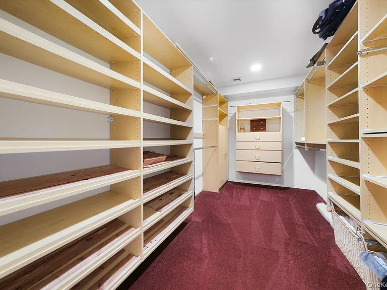 1403 Kings Hwy — Photo 31