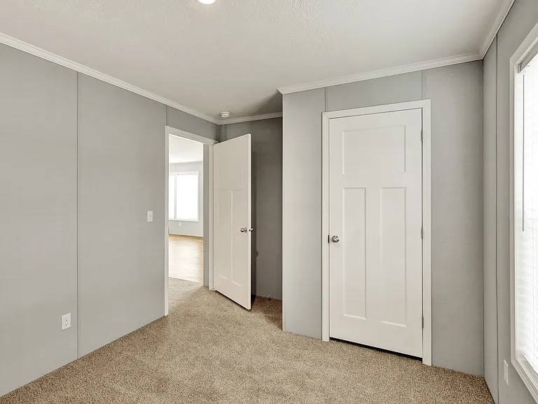56 Mansfield Dr — Photo 8