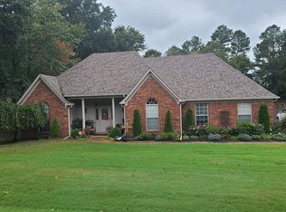 9854 Leslie Ln, Olive Branch, MS 38654