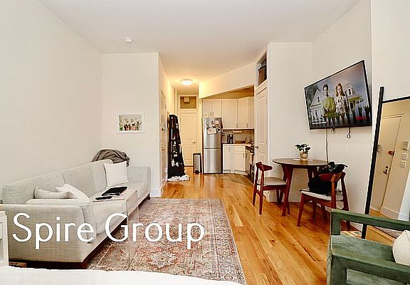 3rd image of 338 W 47th St APT 2A