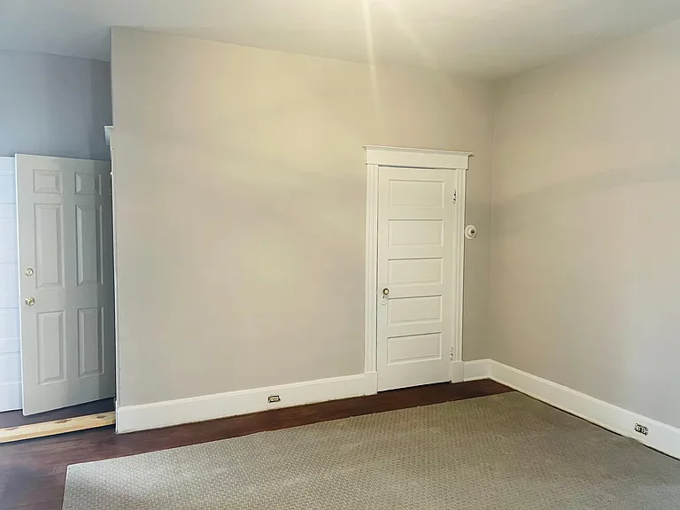 434 W Wyoming Ave — Photo 9