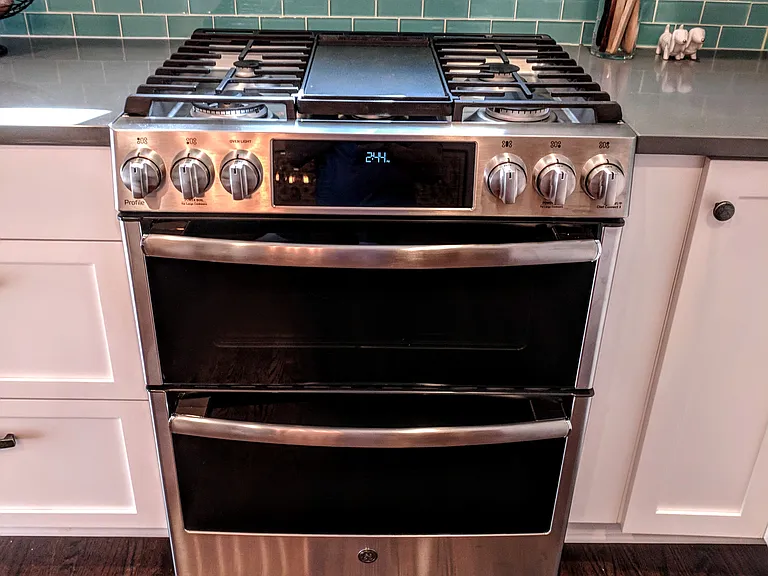 Gas stove and double oven