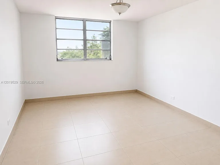 447 NE 195th St #117 — Photo 12