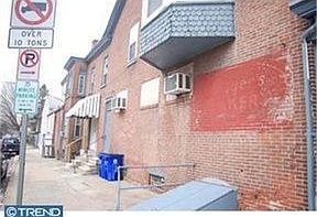 2nd image of 453 N Charlotte St