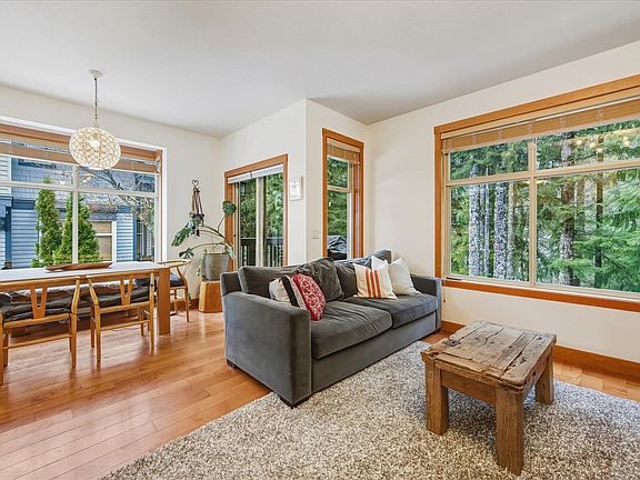 4th image of 1530 Tynebridge Ln #20