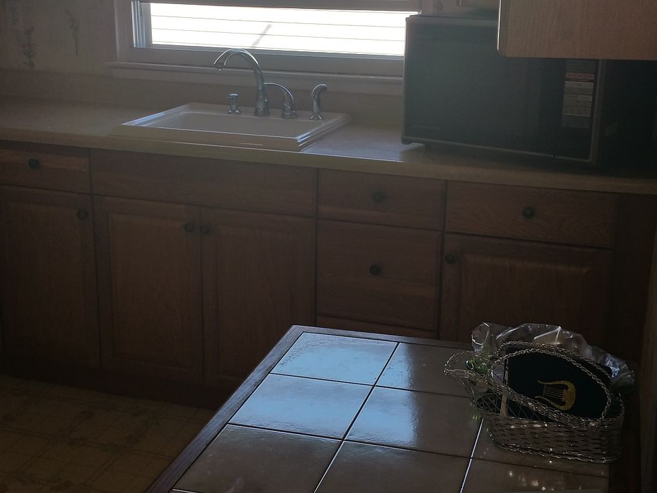 1st image of 380 Hamden Ave