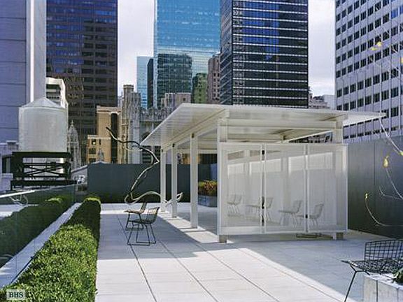 3rd image of 15 W 53rd St #11G