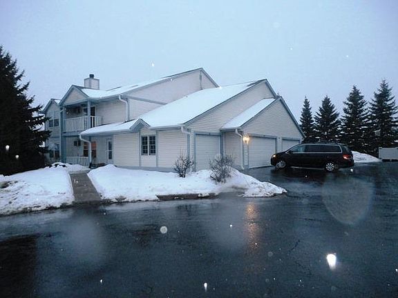 5th image of 601 Barrington Ct APT B
