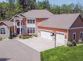 17883 W Spring Lake Rd, Spring Lake, MI 49456